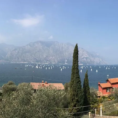 The Sisters' House Lake Garda * Malcesine