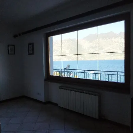 The Sisters' House Lake Garda *